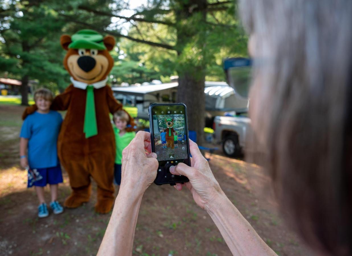 Yogi Bear'S Jellystone Park Camp-Resort Wisconsin Dells Lake Delton Buitenkant foto